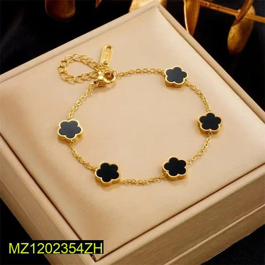 clover Design Bracelet